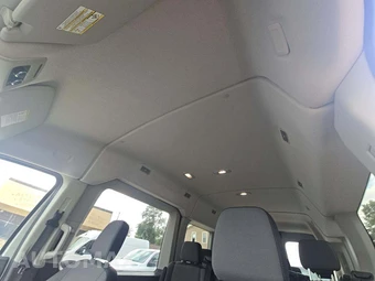 2025 Ford Transit Passenger Van XLT Medium Roof 148.0" WB - miniatura 11