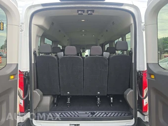 2025 Ford Transit Passenger Van XLT Medium Roof 148.0" WB - miniatura 15