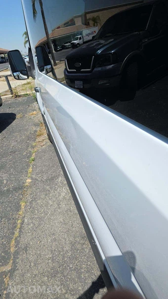 2025 Ford Transit Passenger Van XLT Medium Roof 148.0" WB - miniatura 29