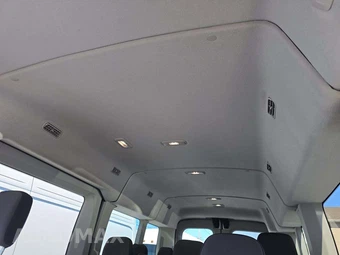 2025 Ford Transit Passenger Van XLT Medium Roof 148.0" WB - miniatura 11
