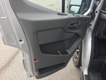 2025 Ford Transit Passenger Van XLT Medium Roof 148.0" WB - miniatura 17
