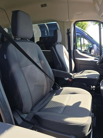 2025 Ford Transit Passenger Van XLT Medium Roof 148.0" WB - miniatura 17