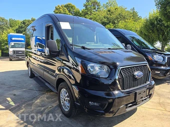 2025 Ford Transit Passenger Van XLT Medium Roof 148.0" WB - miniatura 4
