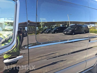 2025 Ford Transit Passenger Van XLT Medium Roof 148.0" WB - miniatura 22