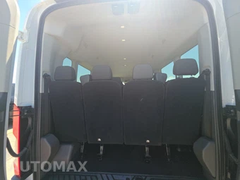 2025 Ford Transit Passenger Van XLT Medium Roof 148.0" WB - miniatura 17
