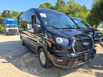 2025 Ford Transit Passenger Van XLT Medium Roof 148.0" WB - miniatura 4