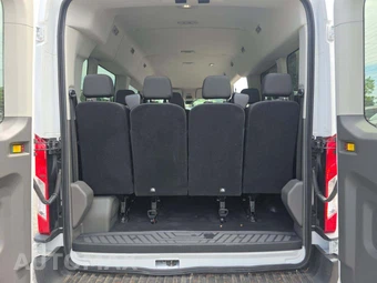 2025 Ford Transit Passenger Van XLT Medium Roof 148.0" WB - miniatura 14