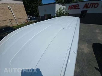 2025 Ford Transit Passenger Van XLT Medium Roof 148.0" WB - miniatura 12