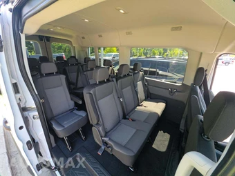 2025 Ford Transit Passenger Van XLT Medium Roof 148.0" WB - miniatura 15