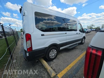 2025 Ford Transit Passenger Van XLT Medium Roof 148.0" WB - miniatura 4