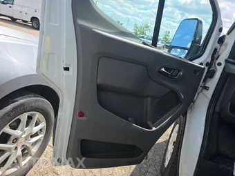 2025 Ford Transit Passenger Van XLT Medium Roof 148.0" WB - miniatura 9