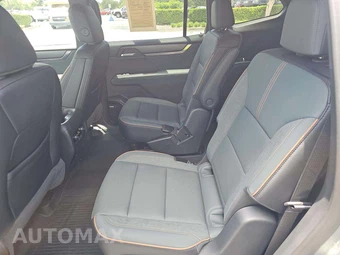 2025 GMC Acadia AT4 4SB - miniatura 10