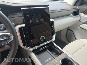 2025 GMC Acadia Denali 5SB - miniatura 11
