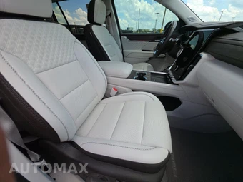 2025 GMC Acadia Denali 5SB - miniatura 8