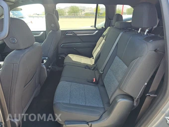 2025 GMC Acadia Elevation 4SC - miniatura 19