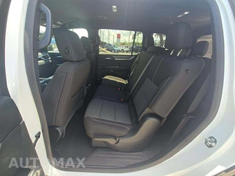 2025 GMC Acadia Elevation 4SC - miniatura 13