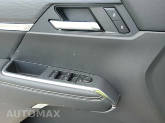 2025 GMC Acadia Elevation 4SC - miniatura 17