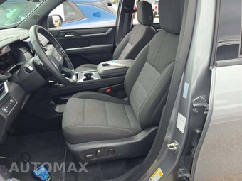 2025 GMC Acadia Elevation 4SD - miniatura 6
