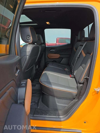 2025 GMC Canyon AT4 Crew Cab Medium Bed 4SG - miniatura 10
