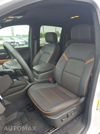 2025 GMC Canyon AT4 Crew Cab Medium Bed 4SG - miniatura 6