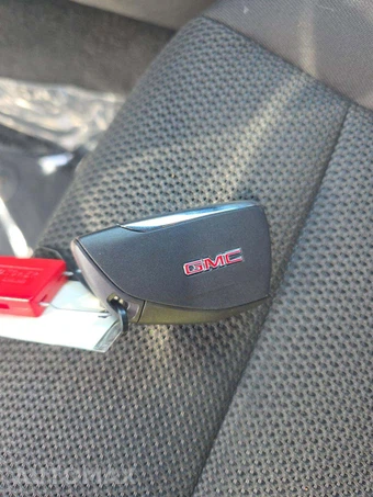 2025 GMC Canyon Elevation Crew Cab Medium Bed 4VL - miniatura 8