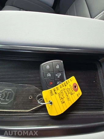 2025 GMC HUMMER EV Pickup 3X Crew Cab Short Bed - miniatura 8