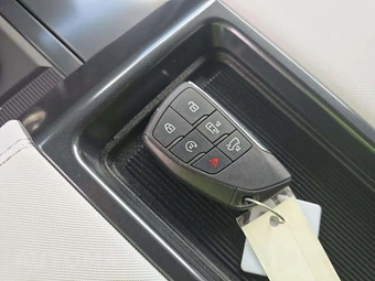 2025 GMC HUMMER EV SUV 2X - miniatura 8