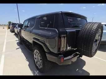 2025 GMC HUMMER EV SUV 3X - miniatura 17