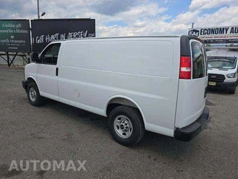 2025 GMC Savana 2500 Cargo Van 1WT 135.0" WB - miniatura 2
