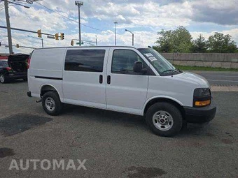2025 GMC Savana 2500 Cargo Van 1WT 135.0" WB - miniatura 4