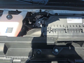 2025 GMC Savana 2500 Cargo Van 1WT 135.0" WB - miniatura 14