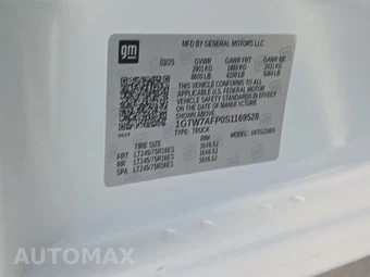 2025 GMC Savana 2500 Cargo Van 1WT 135.0" WB - miniatura 13