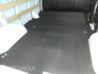 2025 GMC Savana 2500 Cargo Van 1WT 135.0" WB - miniatura 22
