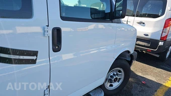 2025 GMC Savana 2500 Cargo Van 1WT 135.0" WB - miniatura 26