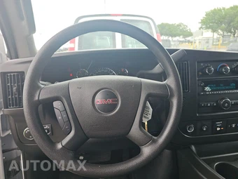 2025 GMC Savana 2500 Cargo Van 1WT 135.0" WB - miniatura 10