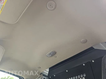 2025 GMC Savana 2500 Cargo Van 1WT 135.0" WB - miniatura 18