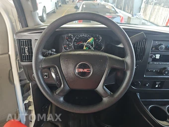 2025 GMC Savana 2500 Cargo Van 1WT 135.0" WB - miniatura 10