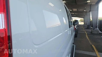 2025 GMC Savana 2500 Cargo Van 1WT 135.0" WB - miniatura 20