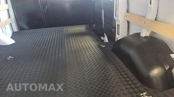 2025 GMC Savana 2500 Cargo Van 1WT 135.0" WB - miniatura 23