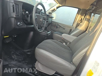 2025 GMC Savana 2500 Cargo Van 1WT 135.0" WB - miniatura 7