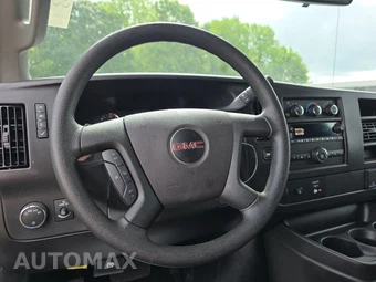 2025 GMC Savana 2500 Cargo Van 1WT 135.0" WB - miniatura 10