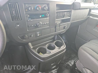2025 GMC Savana 2500 Cargo Van 1WT 135.0" WB - miniatura 11
