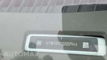 2025 GMC Savana 2500 Cargo Van 1WT 135.0" WB - miniatura 18