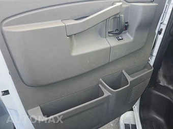 2025 GMC Savana 2500 Cargo Van 1WT 135.0" WB - miniatura 9