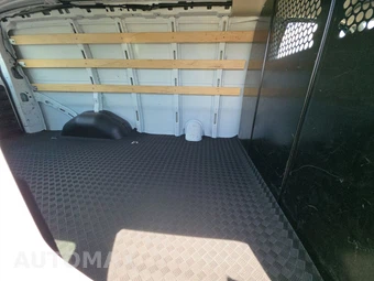 2025 GMC Savana 2500 Cargo Van 1WT 135.0" WB - miniatura 13