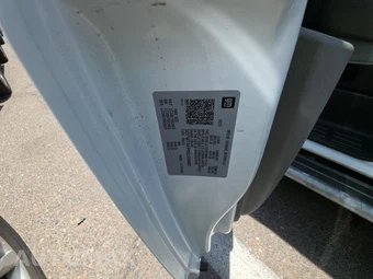 2025 GMC Savana 2500 Cargo Van 1WT 135.0" WB - miniatura 14