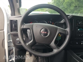 2025 GMC Savana 2500 Cargo Van 1WT 135.0" WB - miniatura 10
