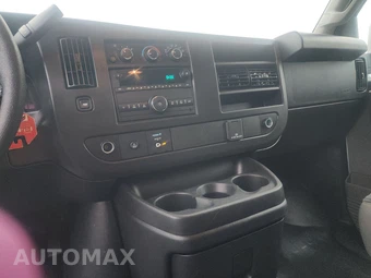 2025 GMC Savana 2500 Cargo Van 1WT 135.0" WB - miniatura 11