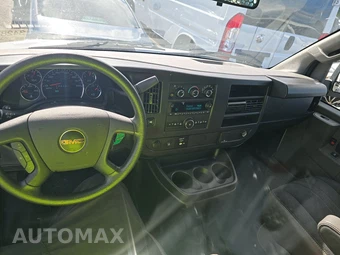 2025 GMC Savana 2500 Cargo Van 1WT 135.0" WB - miniatura 11