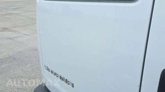 2025 GMC Savana 2500 Cargo Van 1WT 135.0" WB - miniatura 19